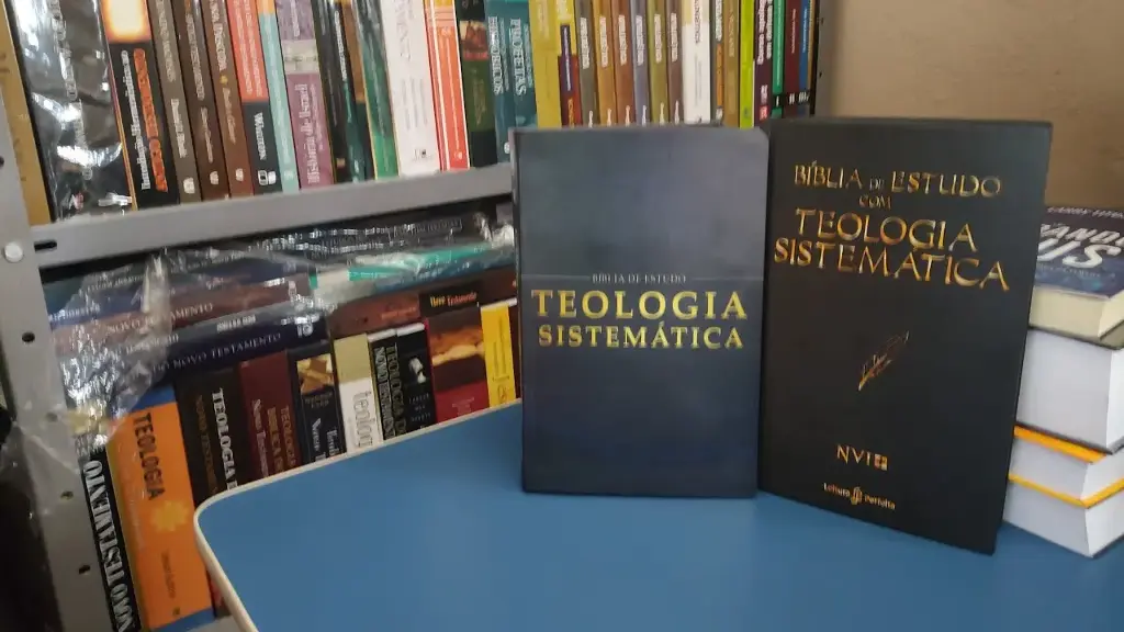 Bíblia de Estudo com Teologia Sistemática (NVI)